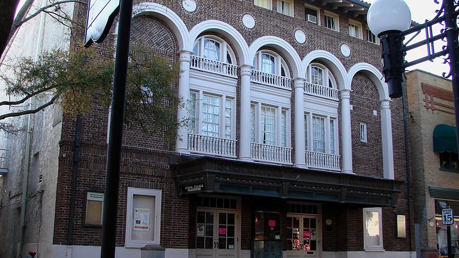 Lauren Sanderson at Aladdin Theater