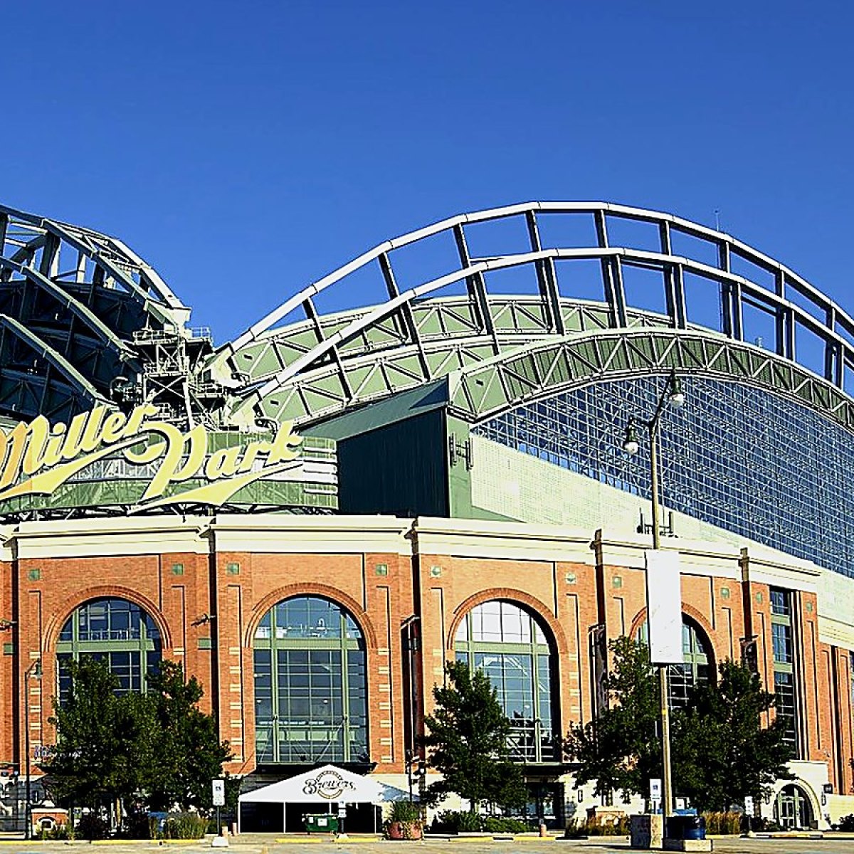 Milwaukee Brewers