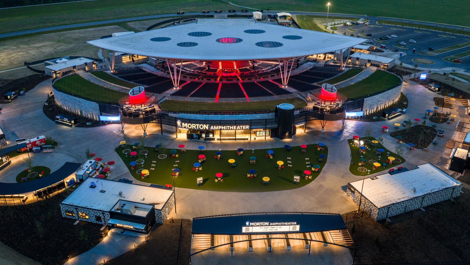 Billy Idol at Morton Amphitheater