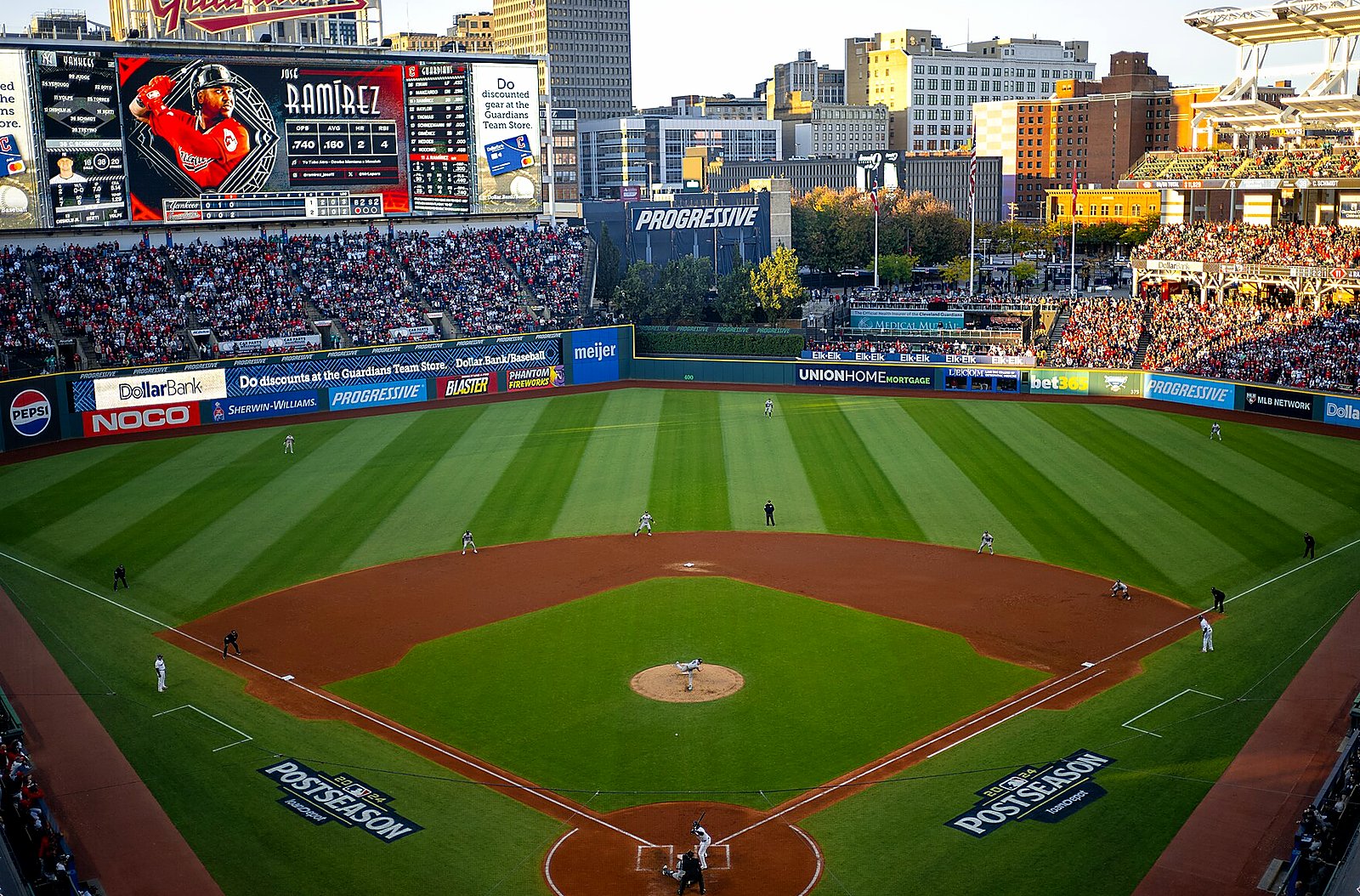 Indianapolis Clowns vs Party Animals at Progressive Field
