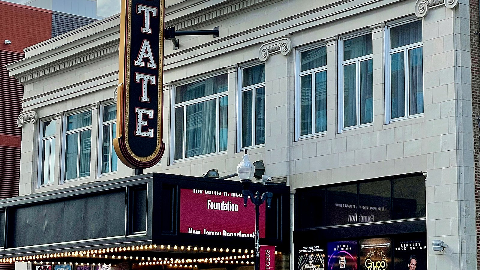 Theresa Caputo at State Theatre - New Jersey